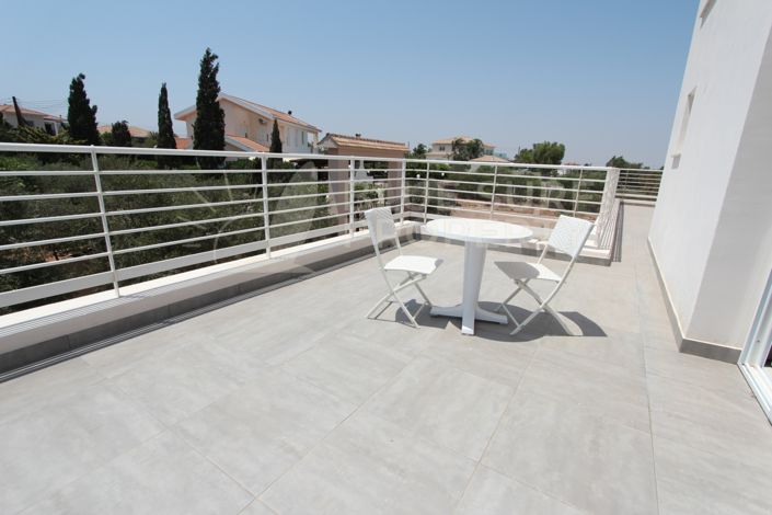 Image No.18-Villa de 4 chambres à vendre à Protaras