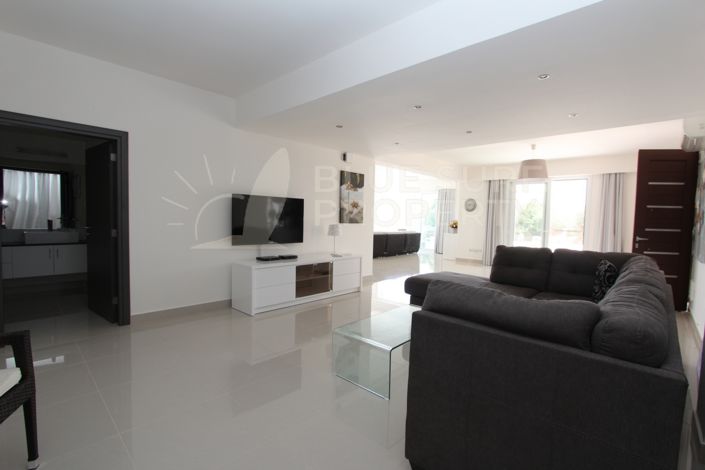 Image No.9-Villa de 4 chambres à vendre à Protaras