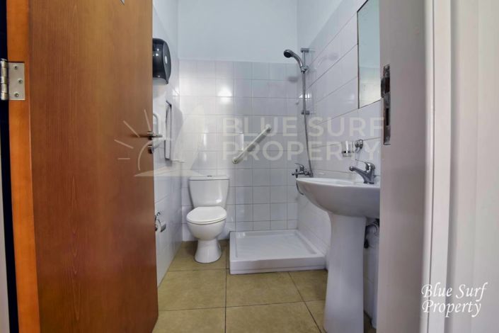 Image No.18-Villa de 21 chambres à vendre à Deryneia