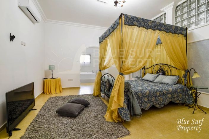 Image No.32-Villa de 21 chambres à vendre à Deryneia