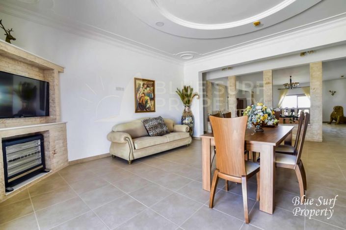 Image No.35-Villa de 21 chambres à vendre à Deryneia