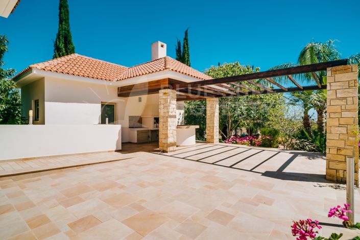 Image No.10-7 Bed Villa for sale