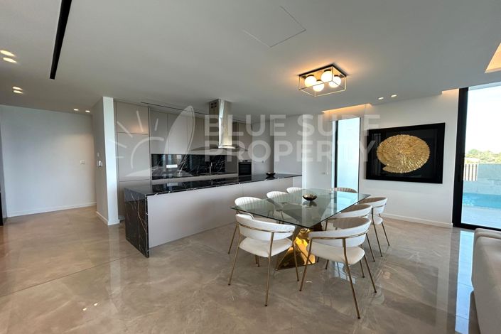 Image No.5-Villa de 4 chambres à vendre à Ayia Thekla