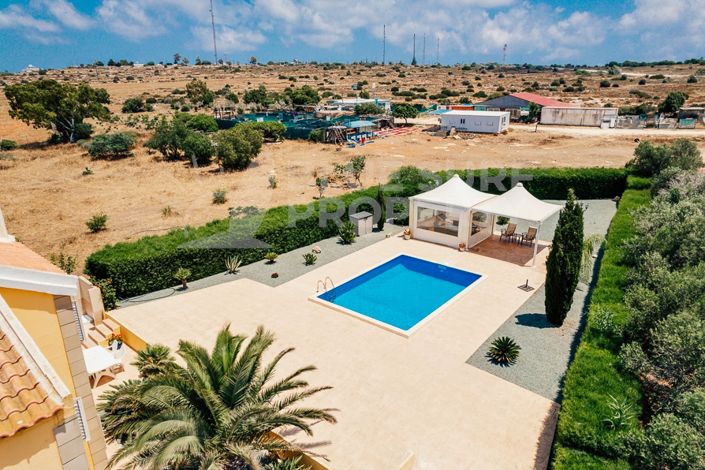 Image No.40-4 Bed Villa for sale