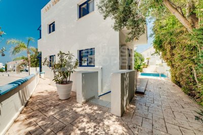 blues-002358-p-w-12585917