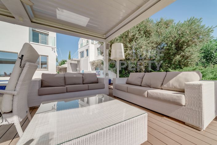 Image No.18-Villa de 5 chambres à vendre à Ayia Triada