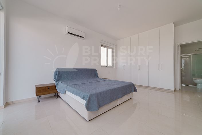 Image No.12-4 Bed Villa for sale