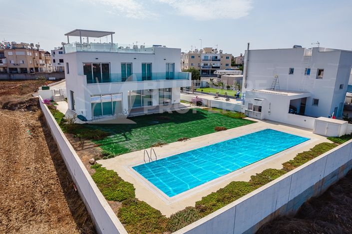 Image No.29-4 Bed Villa for sale