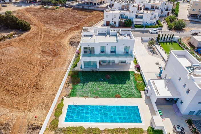 Image No.30-4 Bed Villa for sale