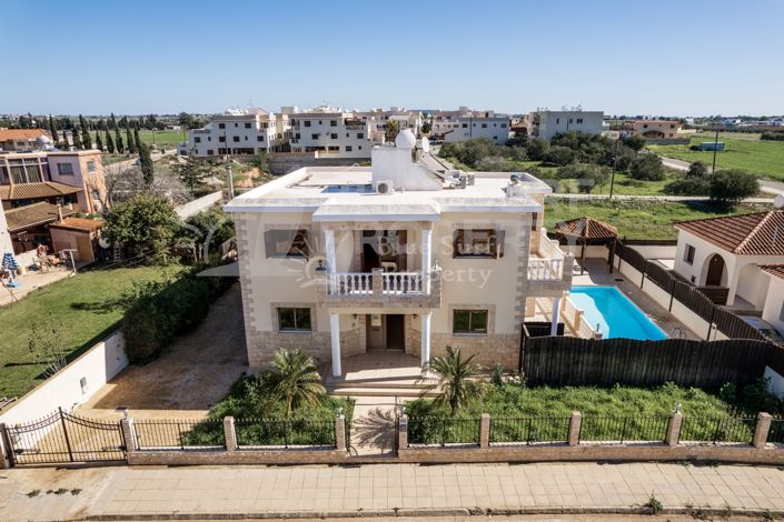 Image No.35-4 Bed Villa for sale