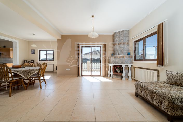 Image No.6-4 Bed Villa for sale