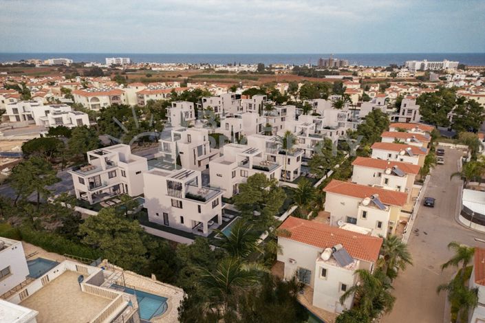 Image No.9-3 Bed Villa for sale