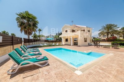 blues-002700-p-w-76x0n835l