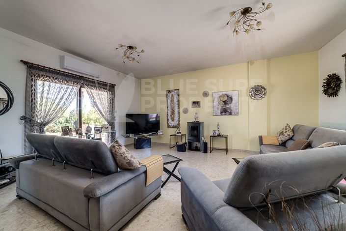 Image No.3-Villa de 3 chambres à vendre à Frenaros