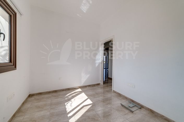 Image No.11-Villa de 4 chambres à vendre à Frenaros