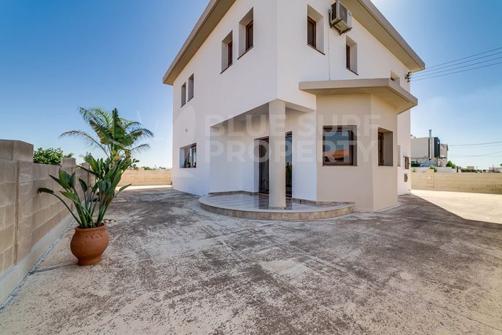 Image No.32-Villa de 4 chambres à vendre à Frenaros