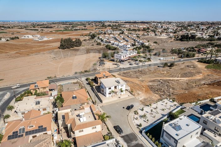 Image No.37-Villa de 4 chambres à vendre à Frenaros