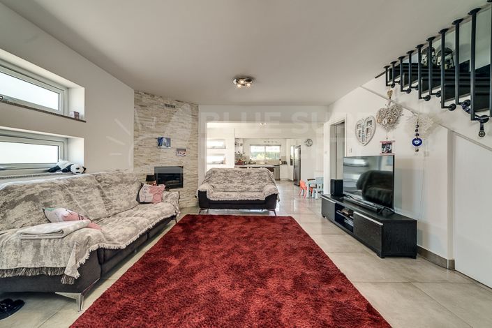 Image No.3-Villa de 3 chambres à vendre à Deryneia