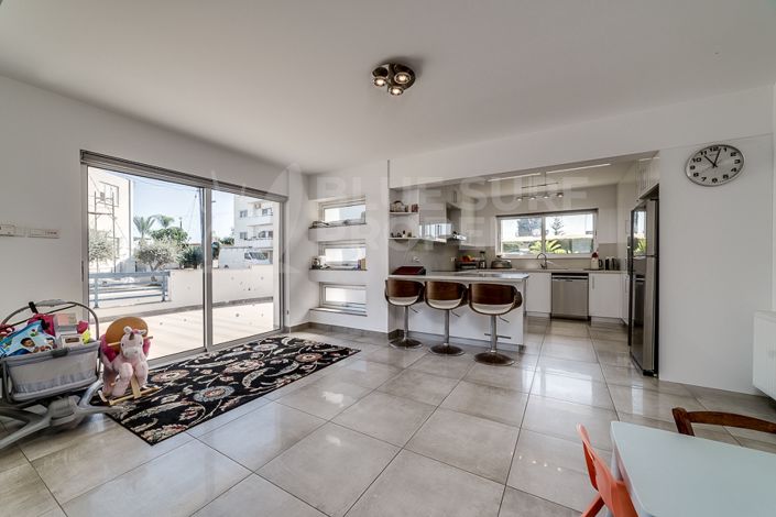 Image No.5-Villa de 3 chambres à vendre à Deryneia