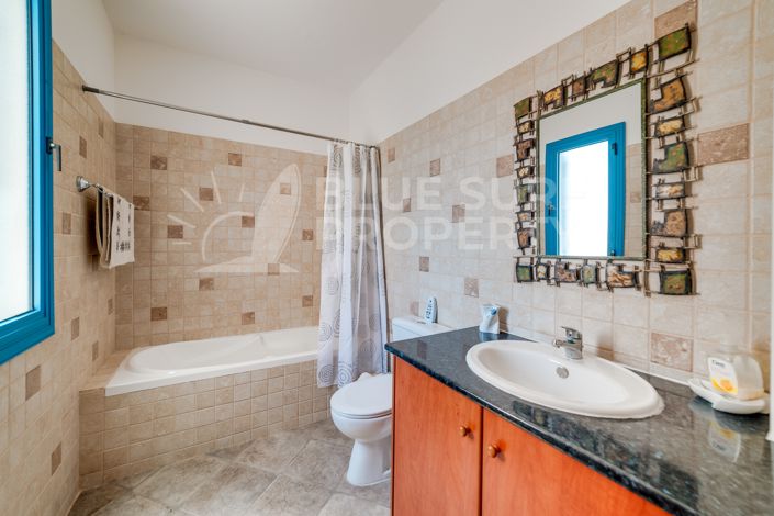 Image No.22-3 Bed Villa for sale