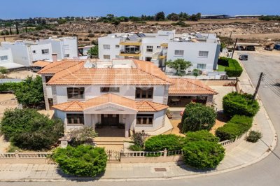 blues-003300-p-w-7880gk7no