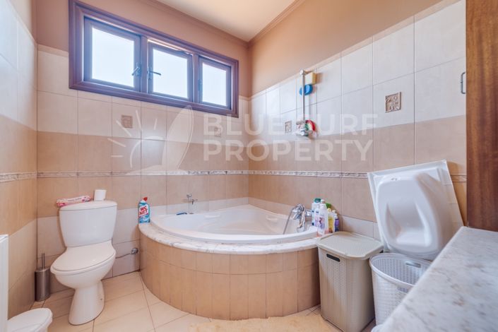 Image No.17-4 Bed Villa for sale