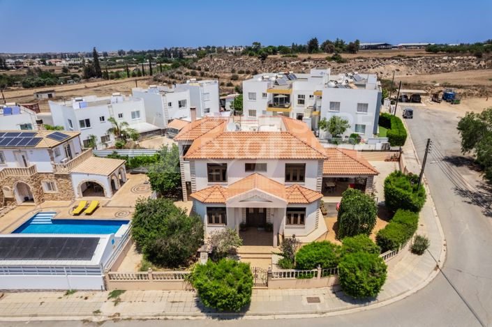 Image No.28-4 Bed Villa for sale