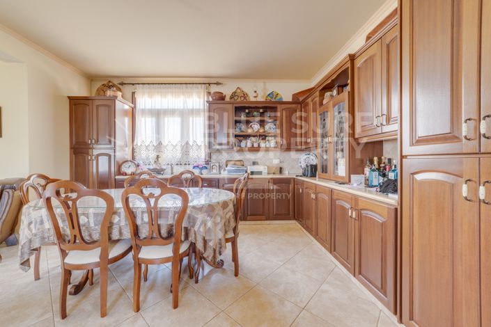 Image No.10-4 Bed Villa for sale