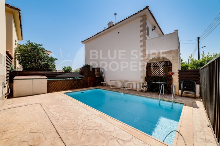 Image No.3-Villa de 2 chambres à vendre à Xylofagou