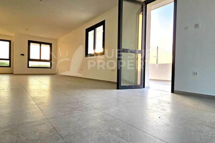 Image No.3-3 Bed Villa for sale