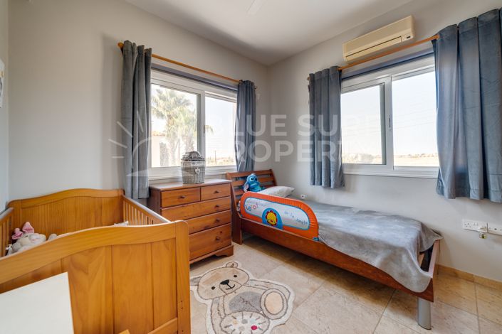 Image No.12-3 Bed Villa for sale