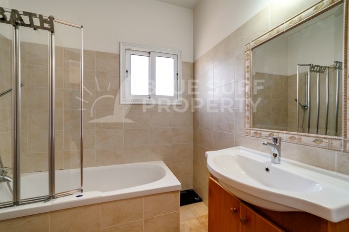 Image No.14-3 Bed Villa for sale