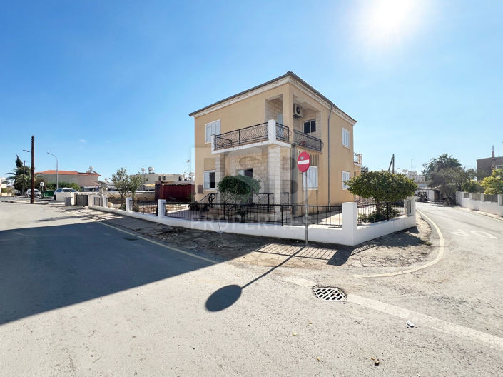 Image No.4-3 Bed Villa for sale