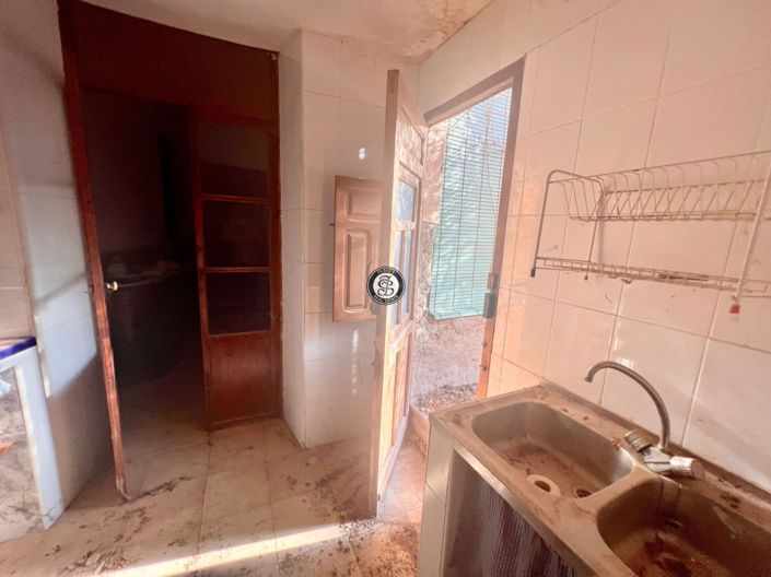 Image No.13-4 Bed Townhouse for sale