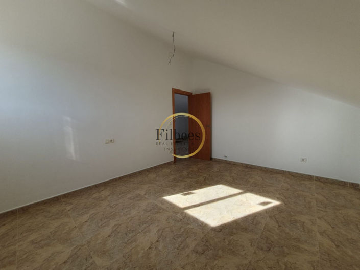 Image No.15-5 Bed Country House for sale