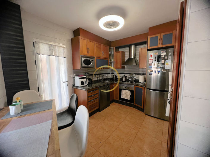 Image No.10-4 Bed Apartment for sale