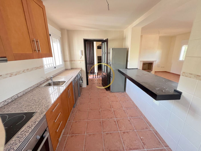 Image No.8-2 Bed Townhouse for sale