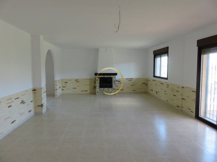 Image No.2-5 Bed Villa for sale