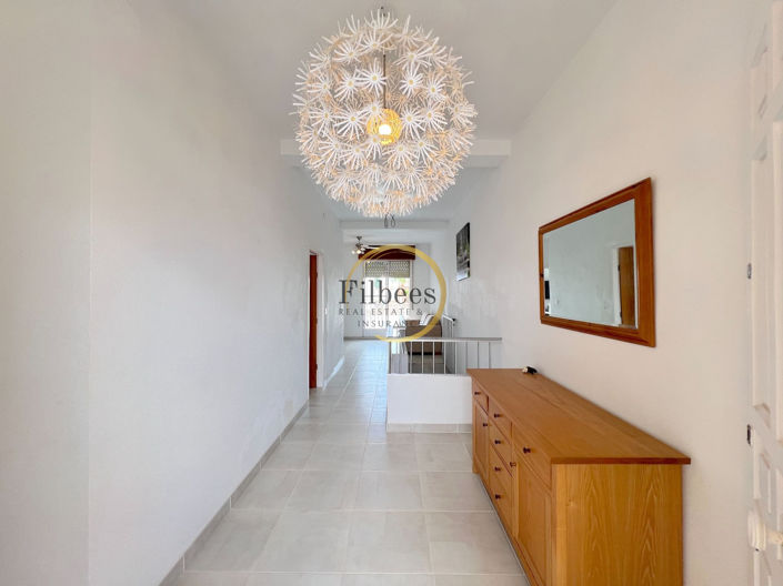 Image No.15-4 Bed House for sale