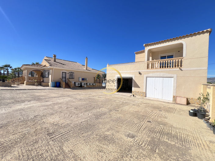 Image No.17-Maison de campagne de 5 chambres à vendre à Leiva