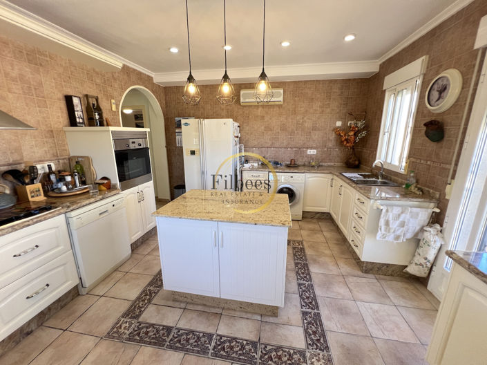 Image No.8-Maison de campagne de 5 chambres à vendre à Leiva