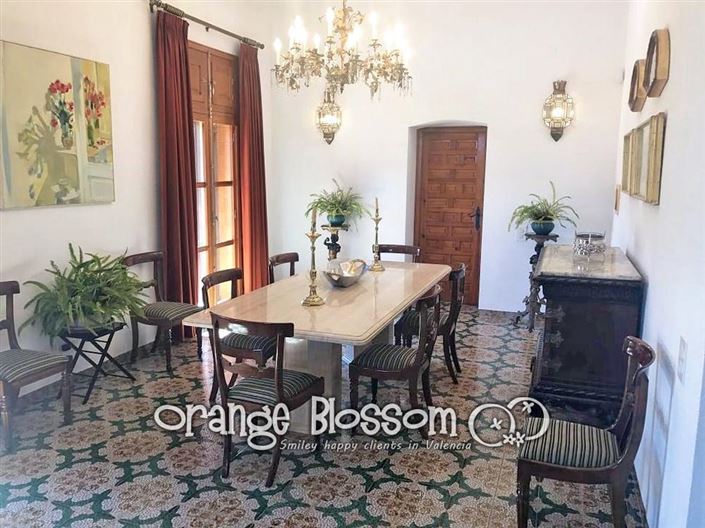 Image No.17-7 Bed Villa for sale