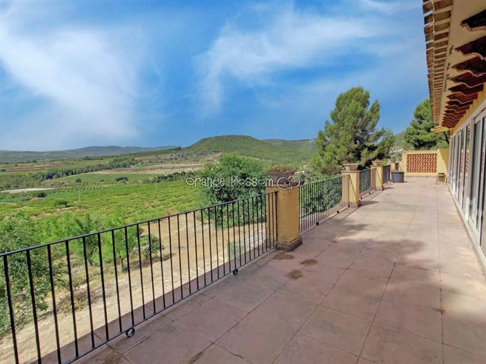 Image No.24-8 Bed Villa for sale