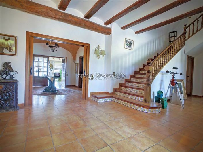 Image No.35-8 Bed Villa for sale