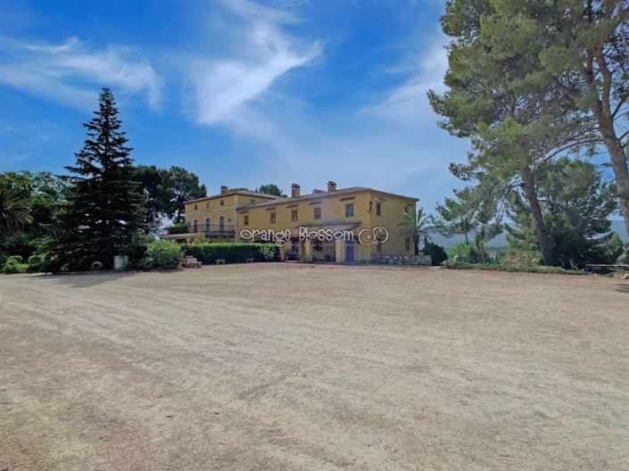 Image No.6-8 Bed Villa for sale