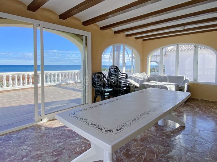 Image No.19-9 Bed Chalet for sale