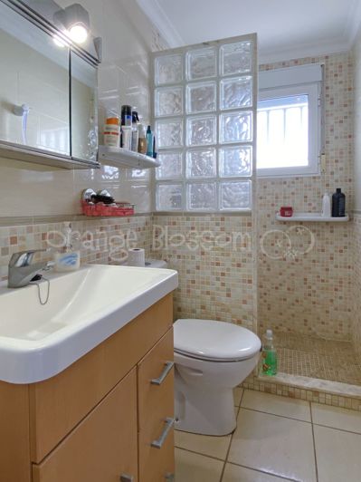 Image No.28-9 Bed Chalet for sale