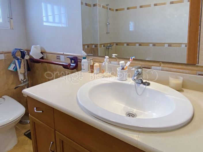 Image No.31-9 Bed Chalet for sale