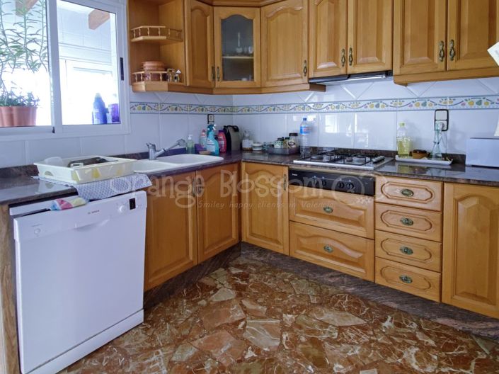 Image No.47-9 Bed Chalet for sale