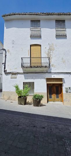 Image No.2-6 Bed Townhouse for sale